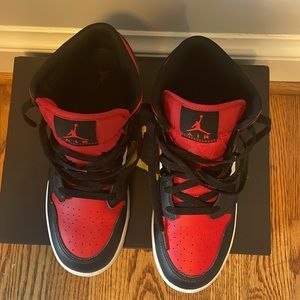 Youth 6.5 Nike Jordan 1’s